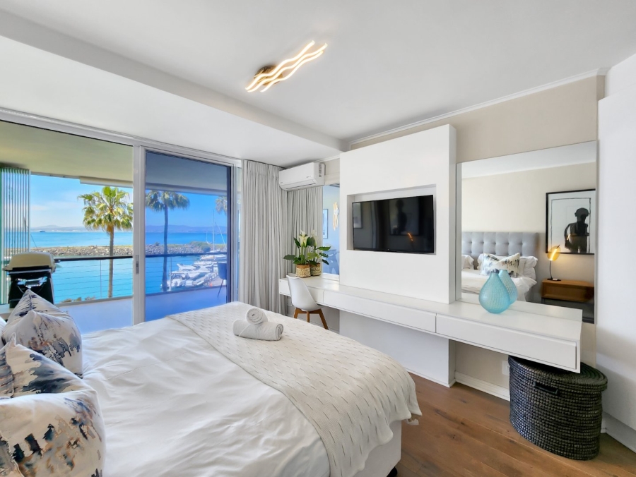 3 Bedroom Property for Sale in Mouille Point Western Cape